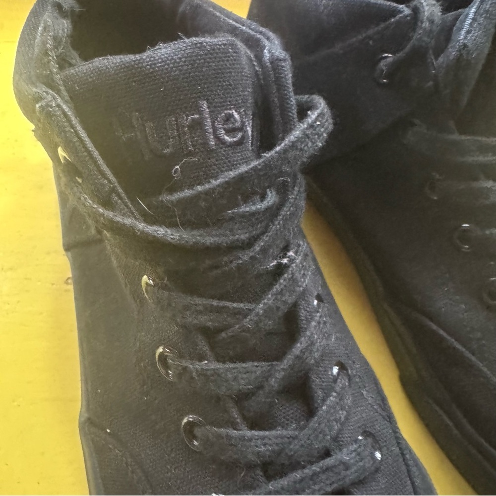 HURLEY Black Sneakers - Picture 7 of 9